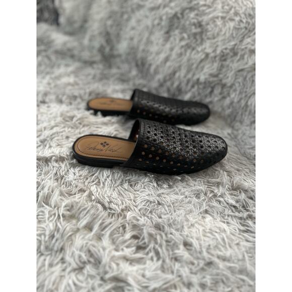 Patricia Nash Flavia Black Perforated Leather Slide Mule Women’s Shoes Size 8.5 - Picture 2 of 7